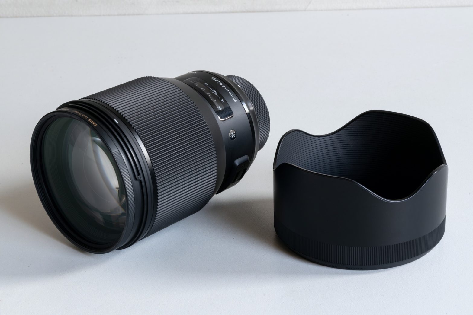 Milvus 1.4/85やOtus 1.4/85を超えると評価されるSigma 85mm Artの解像度