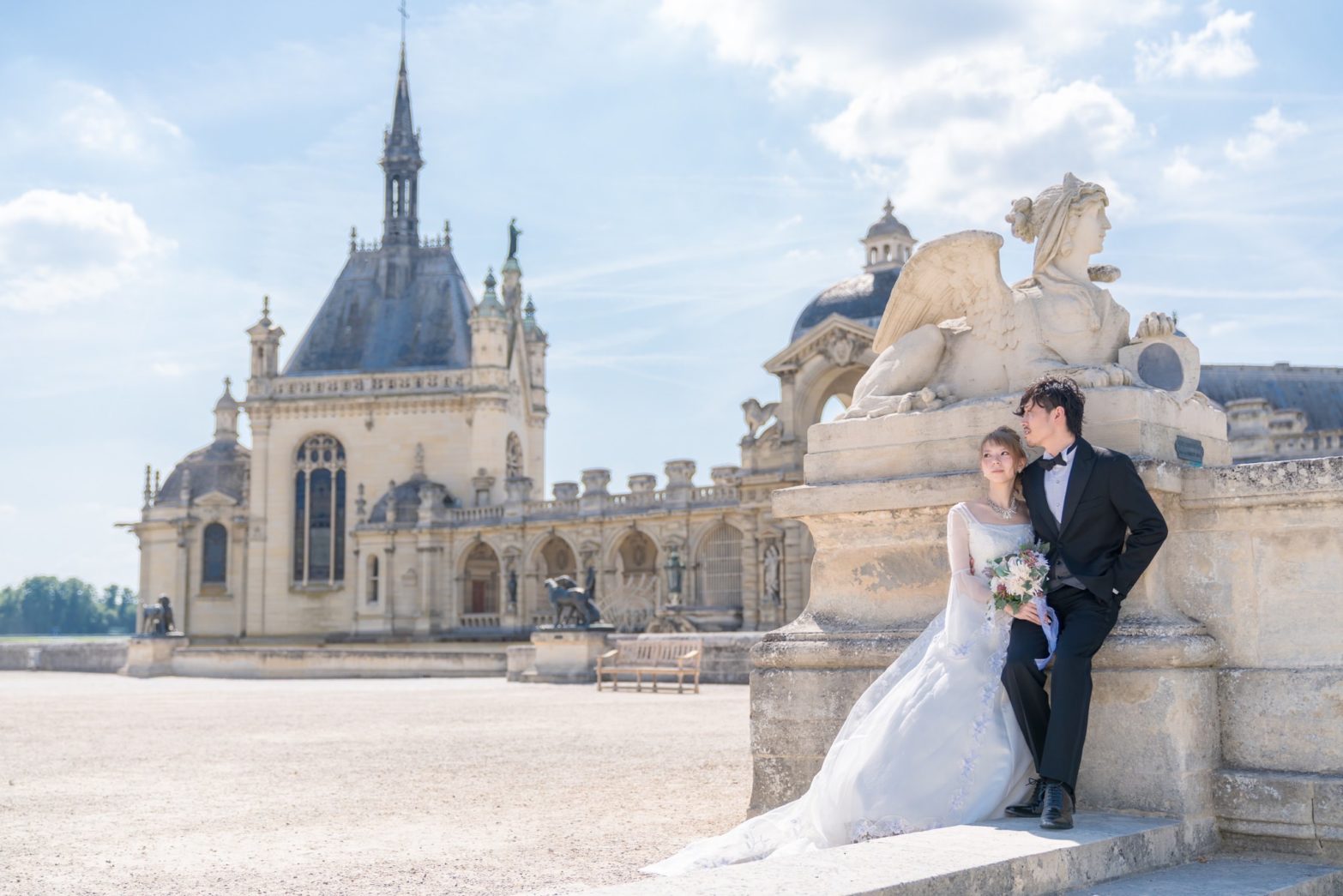 シャンティイ城をバックに2人だけの世界