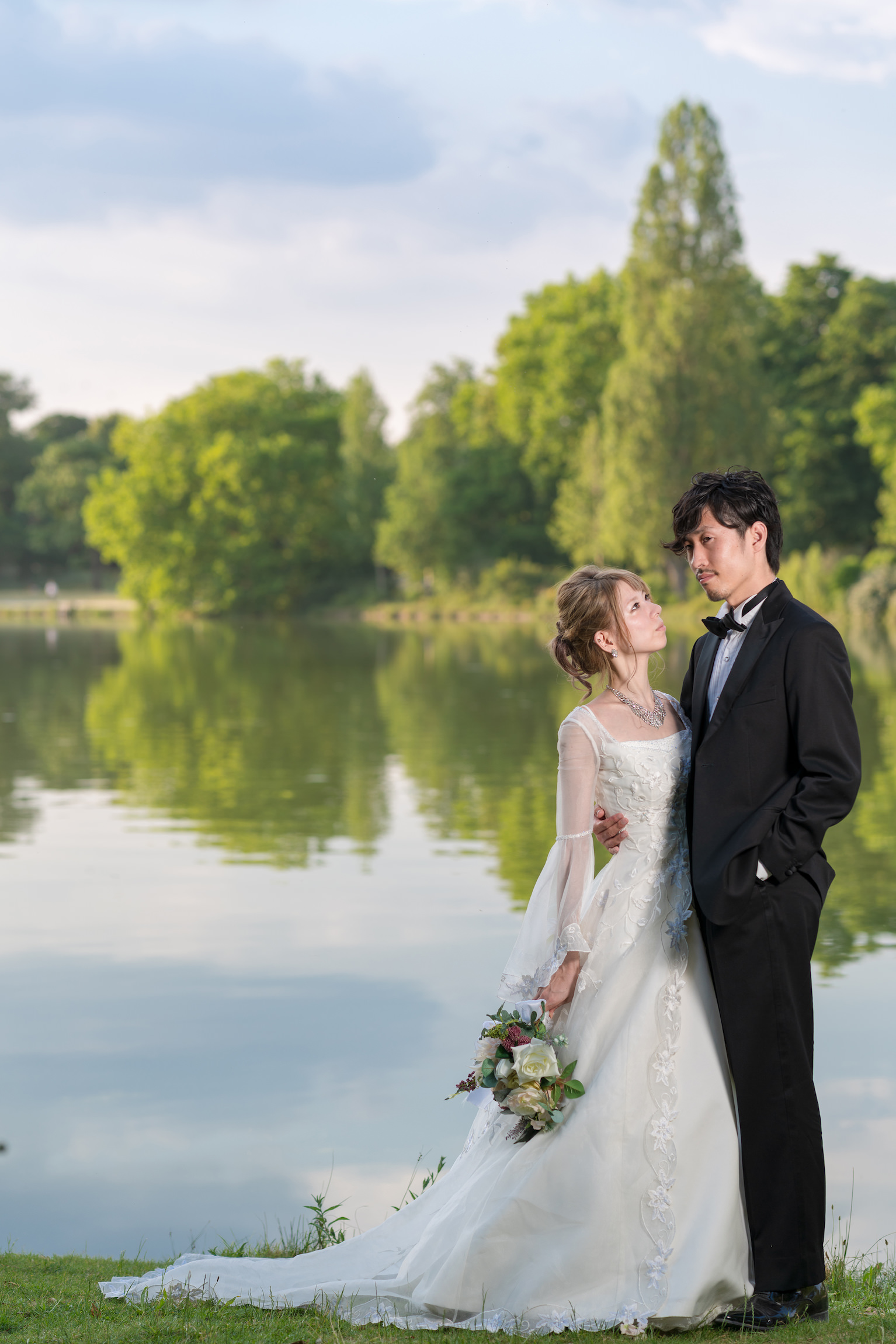 ヴァンセンヌの森でライティング・ウェディング撮影