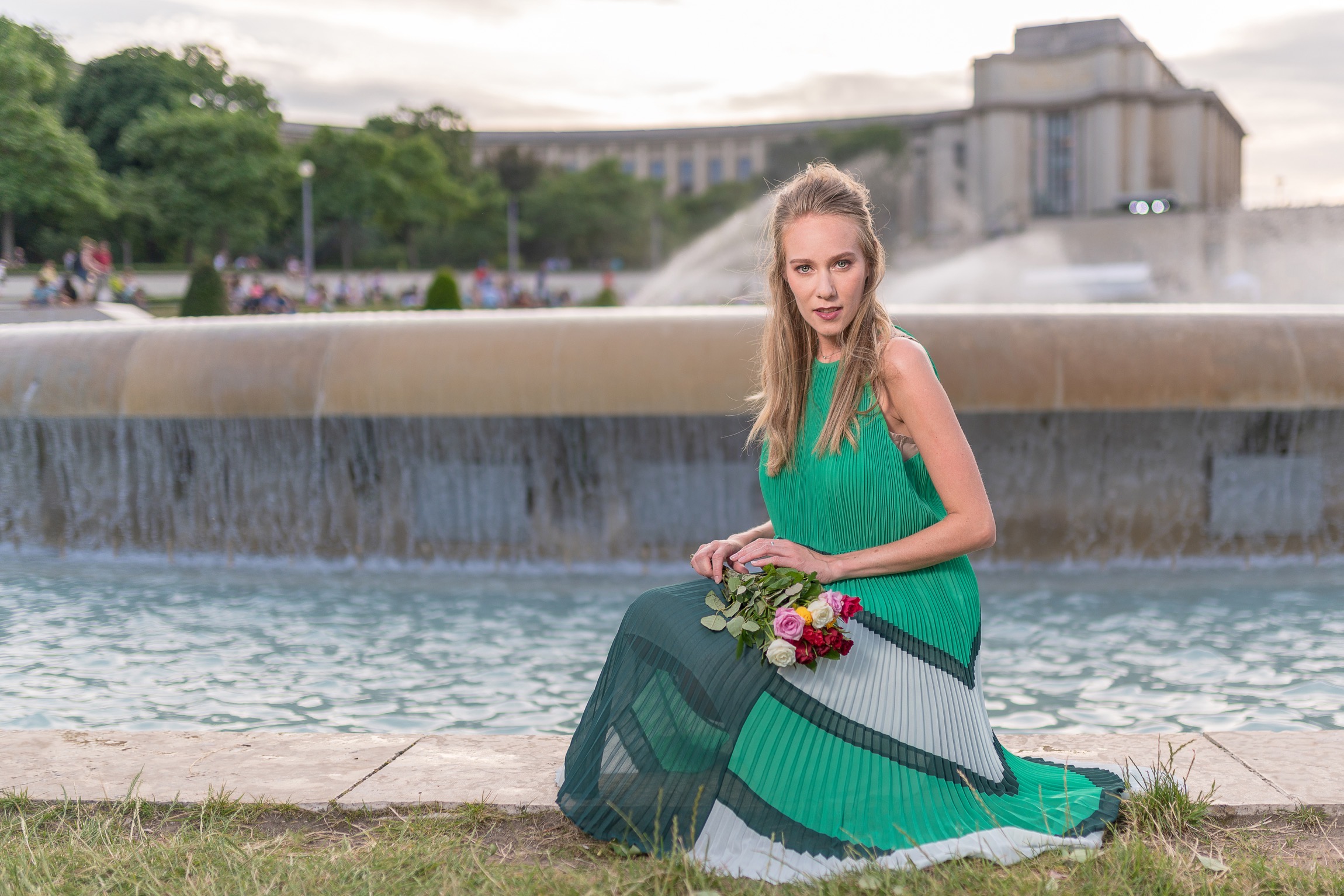 Attrapez la lumière qui éclaire les yeux pour porter l’expression des portraits féminins à un niveau supérieur.