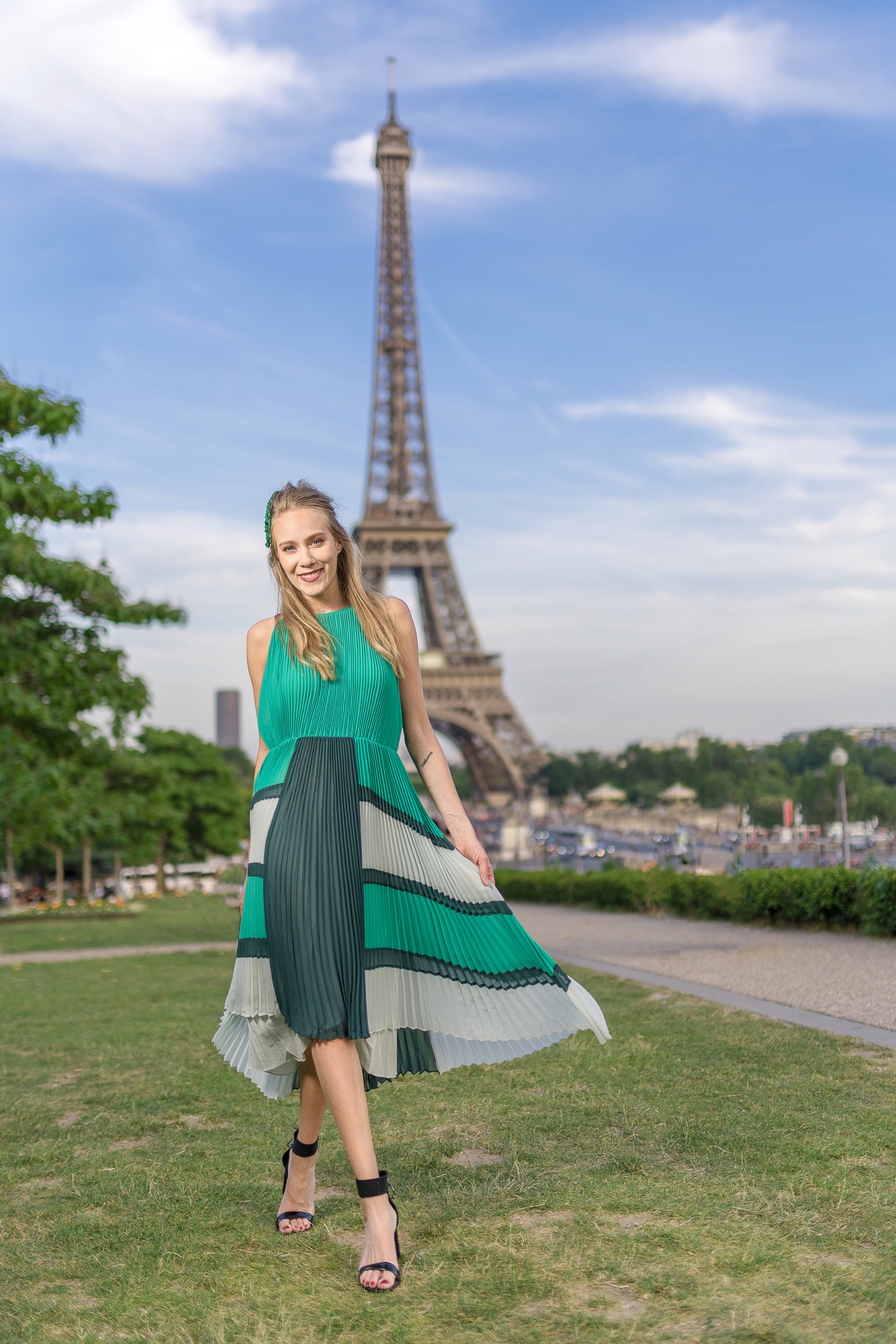 L'éclairage contrôle la lumière pour des photos publicitaires nettes.