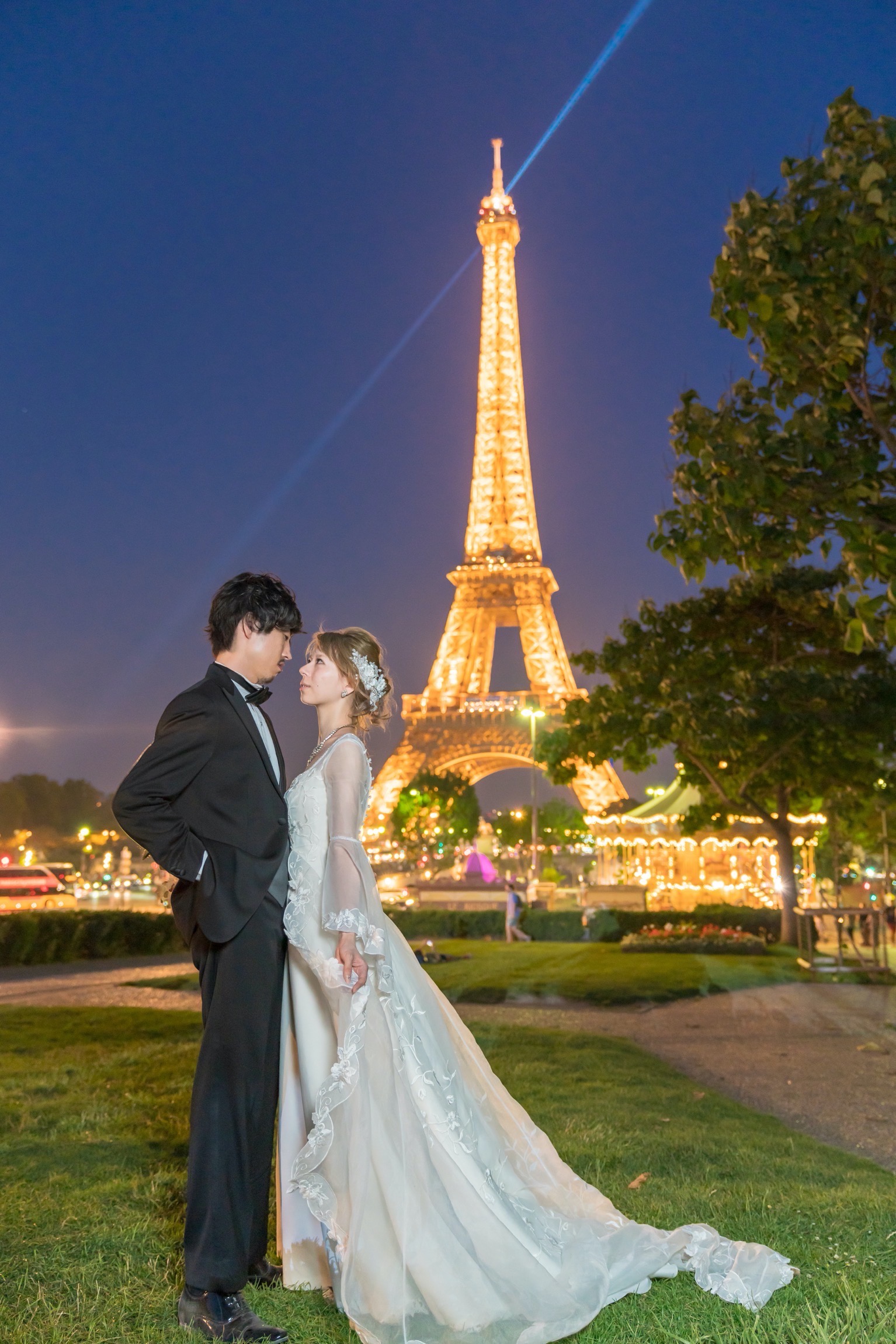 パリでナイトウェディングフォト⑦