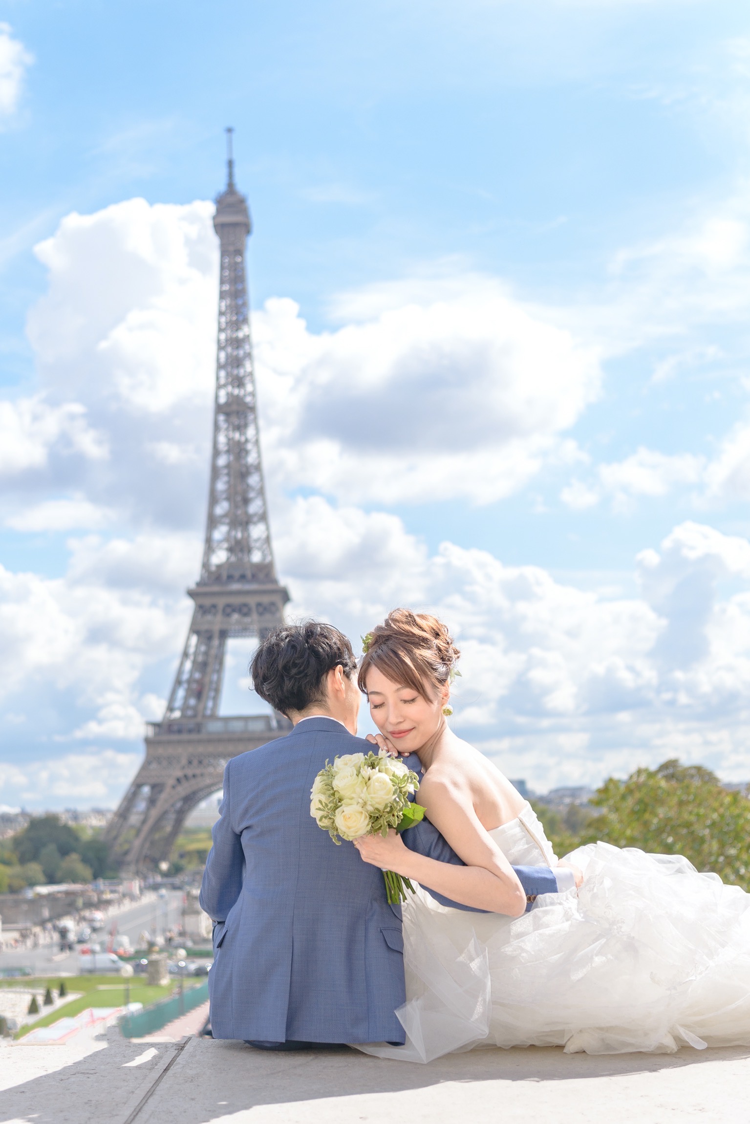 【エッフェル塔でウェディングフォト】 – パリのシンボル⑥