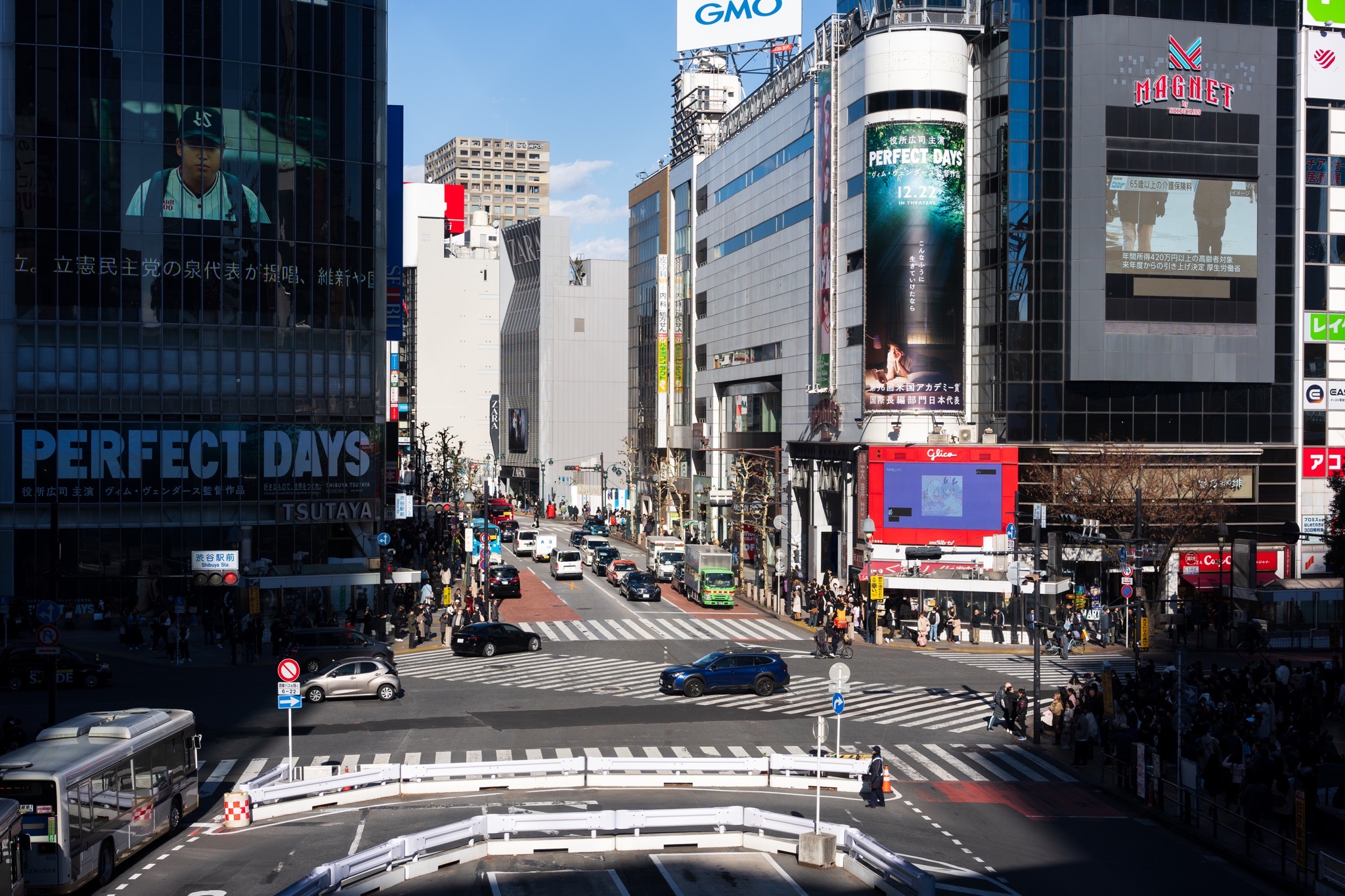 Realizing the power of the apochromatic design lens at the Shibuya Scramble Crossing